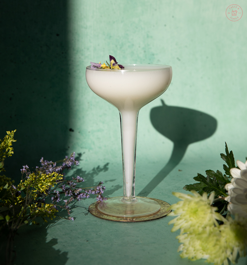 Milky Way: Prosecco, Rum & Yogurt Cocktail-image
